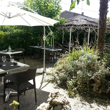 Restaurant Le Delice Des Papilles 3* Bruniquel