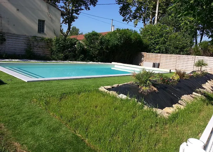 Feriepark Restaurant Le Delice Des Papilles Bruniquel