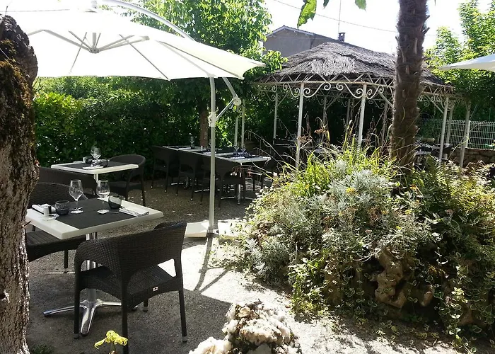 Restaurant Le Delice Des Papilles 3* Bruniquel